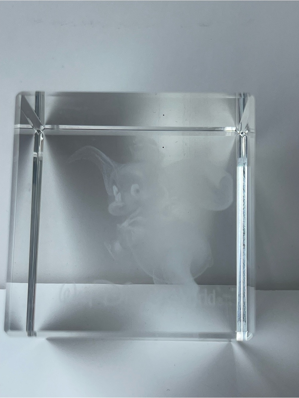 Disney 3D laser-etched crystal cube featuring Dumbo In Great Condition